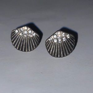 Seashell earrings with rhinestones